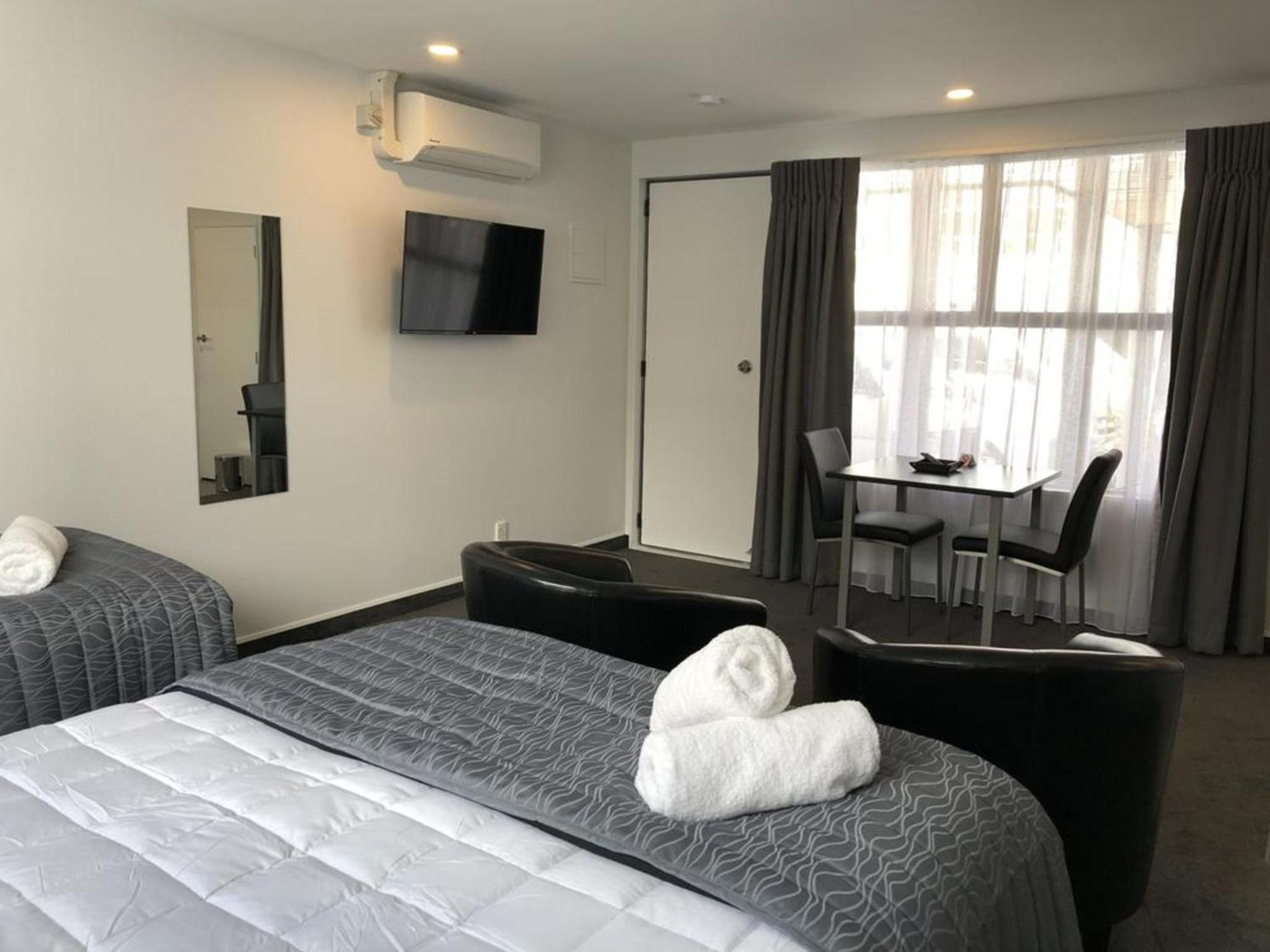 Durham Court Motor Inn Tauranga Exterior photo