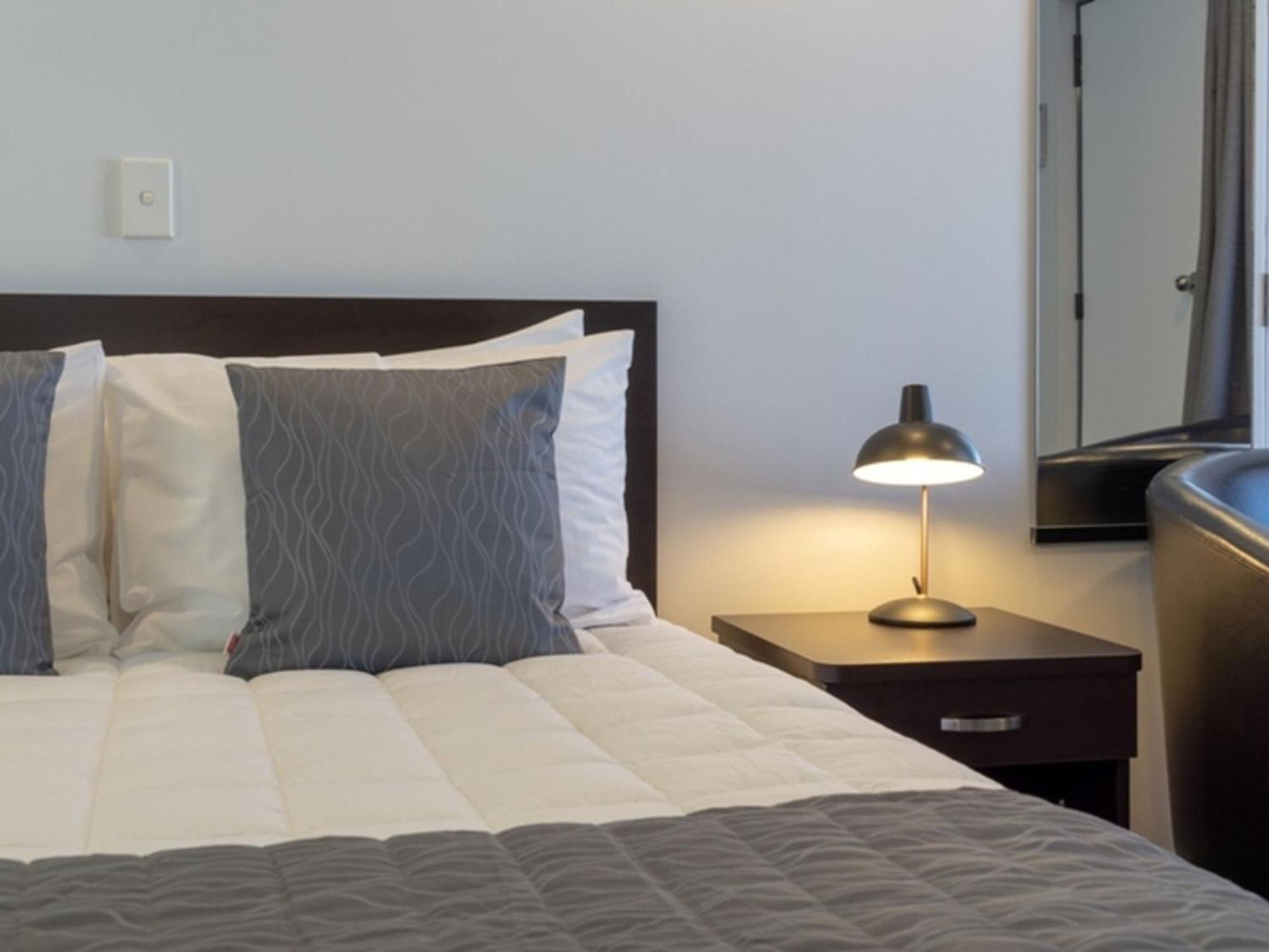 Durham Court Motor Inn Tauranga Exterior photo